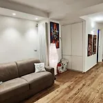 Luxury House Daire *