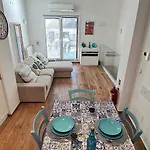 Daire Luxury House
