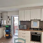 Luxury House Daire *