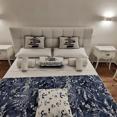 Lejlighed Luxury House *