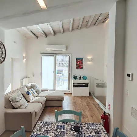 Luxury House Lejlighed