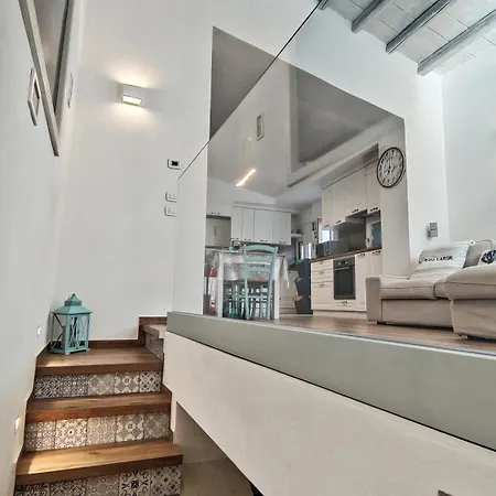 Luxury House *